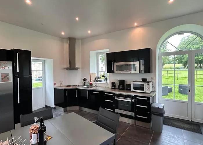 Vaugoubert بيت للعطل *